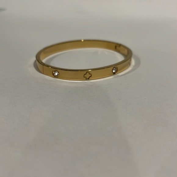 Stainless Steel with 18k Gold Plated Elegant Gold Bangle Bracelet. New - Picture 1 of 5